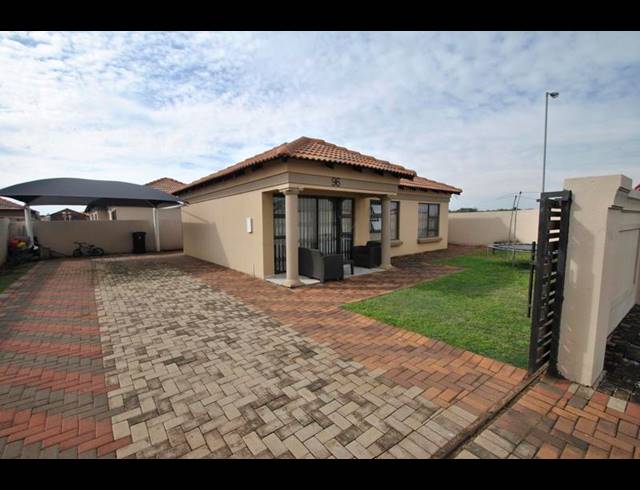 3 BEDROOM HOUSE FOR SALE IN DAWN PARK